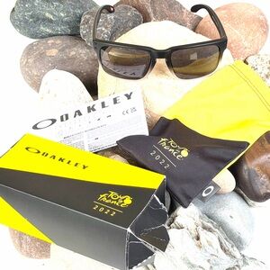 2022 Oakley Tour de France Sunglasses